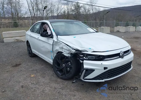 2025 Volkswagen Jetta 1.5T Se из США, поврежденный, VIN 3VW7X7BU3SM038080